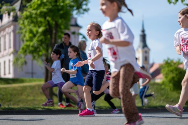 677757379 1404424495053859 8335118040160176005 n