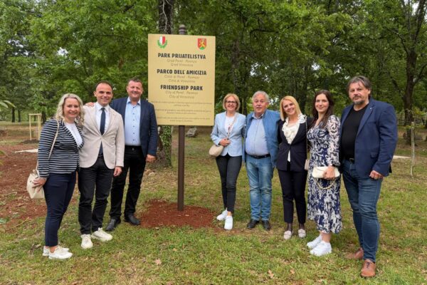 7e59e515 aaef 4e89 83c4 1f5a3608ea9b