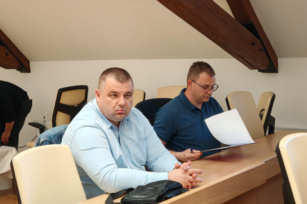 Temelji za „zeleni“ prijevoz: Započeo projekt izgradnje punionica za električne autobuse u Virovitici 5 IMG 20260415 100644