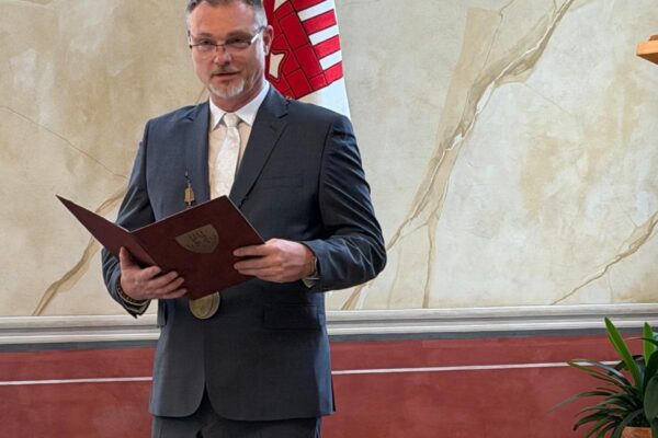 Zdravku Peru dodijeljena titula počasnog građanina Grada Vyškova 10 ce1c06eb f3c9 4091 aef2 45cf63c68efa