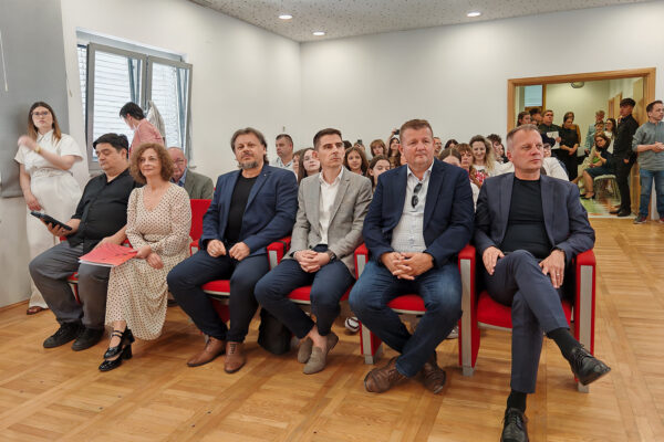 GŠ Jan Vlašimsky Virovitica slavi Dan škole i 140. obljetnicu - najučenici su Filip Cindrić i Damjan Krupa 7 IMG 20260520 110450 1