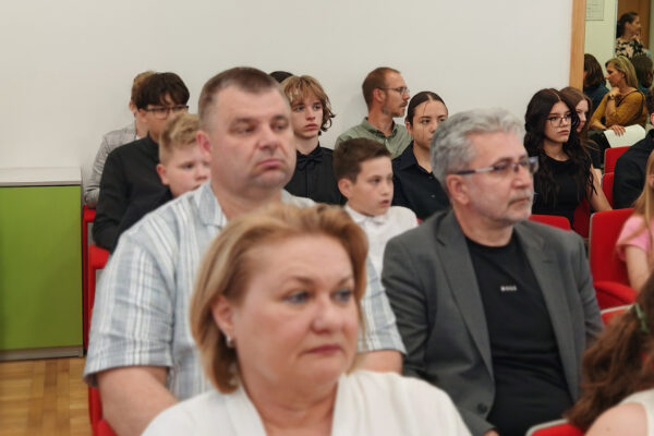 GŠ Jan Vlašimsky Virovitica slavi Dan škole i 140. obljetnicu - najučenici su Filip Cindrić i Damjan Krupa 14 IMG 20260520 110623 1