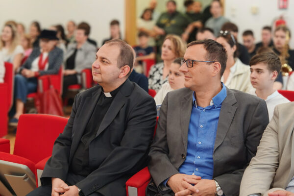 GŠ Jan Vlašimsky Virovitica slavi Dan škole i 140. obljetnicu - najučenici su Filip Cindrić i Damjan Krupa 27 IMG 20260520 110832 1