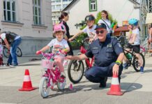 Brojna djeca sudjelovala na poligonu sigurne vožnje u Virovitici: Akcija “Kaciga glavu čuva” poslala važnu poruku