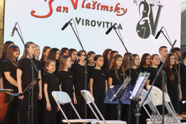„Simfonija u mom gradu“ spojila Viroviticu i Poreč: GŠ Jan Vlašimsky proslavila 140 godina glazbe i tradicije 20 IMG 5097