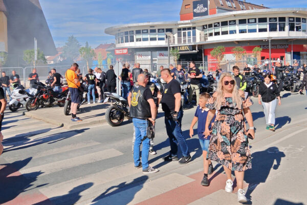 U Virovitici održani jubilarni 20. moto susreti, Kopfer: “Za ovo radimo cijelu godinu” 9 722811052 1420038326822845 1495234643192668461 n