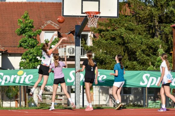 Mladi košarkaši oduševili u Virovitici: ekipe Virka i 3PET plasirale su se na 3x3 Sprite cup regionalnu završnicu u Križevcima 5 DSC 8195