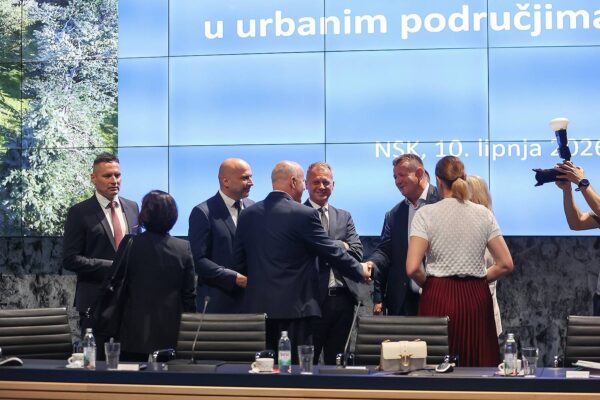 Više od 2,6 milijuna eura bespovratnih sredstava za zeleniju Viroviticu: uređuju se središte grada i Vegeška 4 viber slika 2026 06 10 12 46 19 261