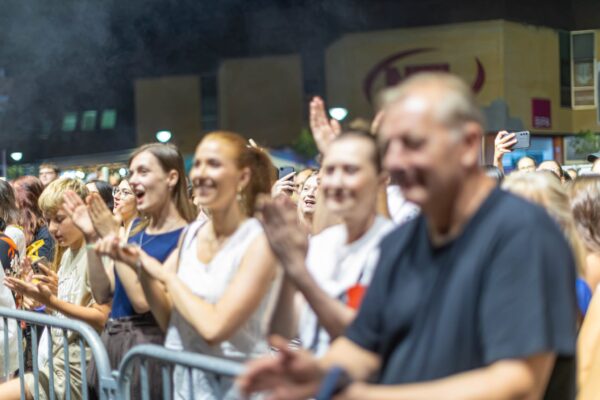 ROKOVO 2026. „Terca na tišinu“ nikad glasnija: Hitovi grupe Silente rasplesali Virovitičane i njihove goste 9 773735964 1059687176552213 4722473570357668318 n