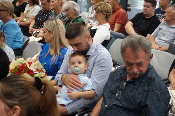 Mikeški govor dobio svoju pjesmaricu: Natalija Vidak predstavila zbirku „O’te vi’te“ kojom čuva jezik Virovitičana 15 DSC04651 Custom