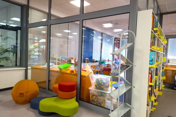 Igraonica virovitičke knjižnice u novom, obnovljenom izdanju: Upisi u tijeku, uvode se novi termini za najmlađe 8 20260929 093331 Custom