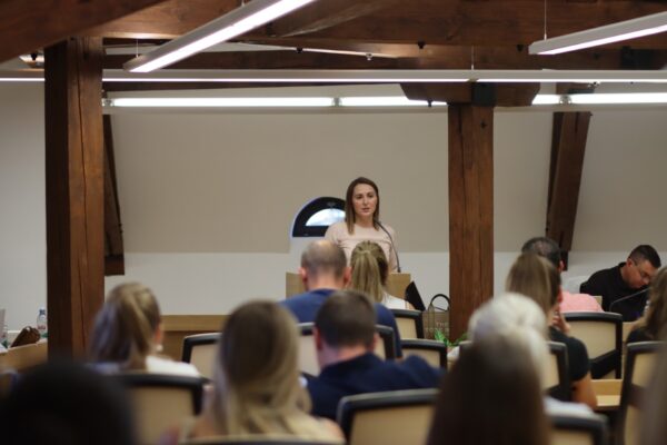 Potencijalnim kupcima POS stanova u Virovitici predstavljeni uvjeti kupnje i kreditiranja stanova 15 IMG 5817