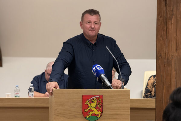 Aktualni sat Gradskog vijeća Virovitice: pitanja o javnom prijevozu, cijeni vode, vrtiću i otpadu 13 image00009