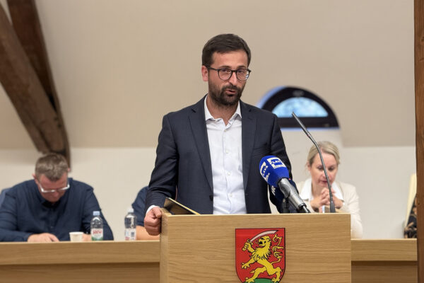 Aktualni sat Gradskog vijeća Virovitice: pitanja o javnom prijevozu, cijeni vode, vrtiću i otpadu 11 image00012