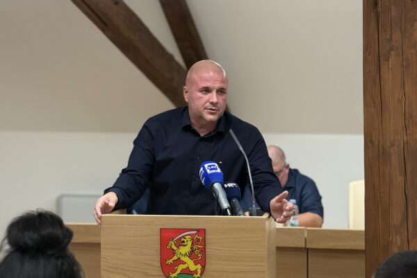 Aktualni sat Gradskog vijeća Virovitice: pitanja o javnom prijevozu, cijeni vode, vrtiću i otpadu 8 image00015