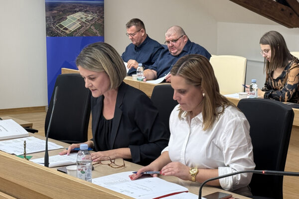 Aktualni sat Gradskog vijeća Virovitice: pitanja o javnom prijevozu, cijeni vode, vrtiću i otpadu 21 image00022