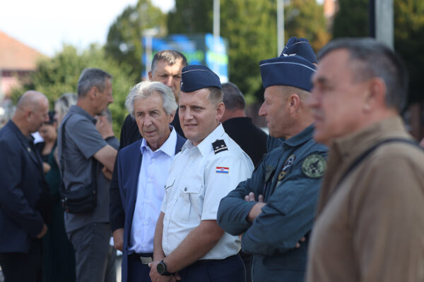 U Virovitici otvoren postav MiG-a 21: Pilot Danijel Borović otkrio kako su on, Ivica Ivandić i Ivan Selak svojim preletom u Hrvatsku promijenili tijek rata 27 mig 21 vtc 156