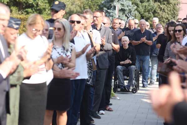 U Virovitici otvoren postav MiG-a 21: Pilot Danijel Borović otkrio kako su on, Ivica Ivandić i Ivan Selak svojim preletom u Hrvatsku promijenili tijek rata 43 mig 21 vtc 206