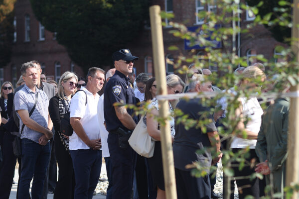 U Virovitici otvoren postav MiG-a 21: Pilot Danijel Borović otkrio kako su on, Ivica Ivandić i Ivan Selak svojim preletom u Hrvatsku promijenili tijek rata 46 mig 21 vtc 251