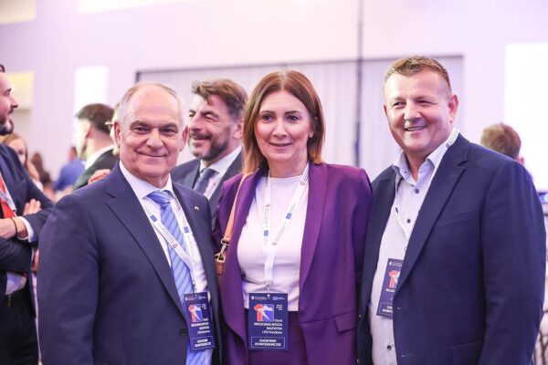 Šibenik u znaku EU fondova: Premijer Andrej Plenković otvorio 10. Dane regionalnoga razvoja i EU fondova, sudjeluje i gradonačelnik Virovitice Ivica Kirin sa suradnicima 10 856470542 4350167571902218 430908290141805318 n