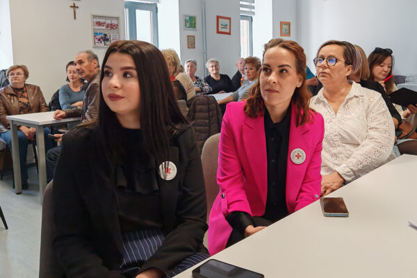 Nova prilika za aktivnije umirovljeničke dane: U Virovitici predstavljen projekt koji donosi brojne aktivnosti i sadržaje 19 IMG 20261027 101140