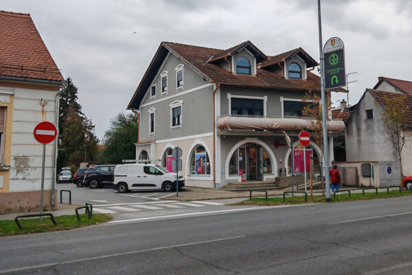 Nova regulacija prometa na parkiralištu na Trgu dr. Franje Tuđmana i u Ulici Ljudevita Gaja (kod T-coma) 3 IMG 20261029 145010 1 edit 151640662588246