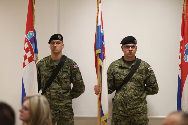 Prije 35 godina ustrojena 127. brigada HV-a: U Virovitici se prisjetili ratnog puta, zajedništva i cijene slobode 39 MG 26