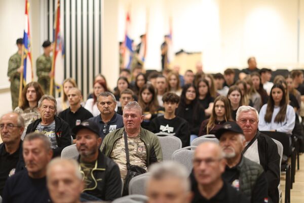Prije 35 godina ustrojena 127. brigada HV-a: U Virovitici se prisjetili ratnog puta, zajedništva i cijene slobode 20 MG 7