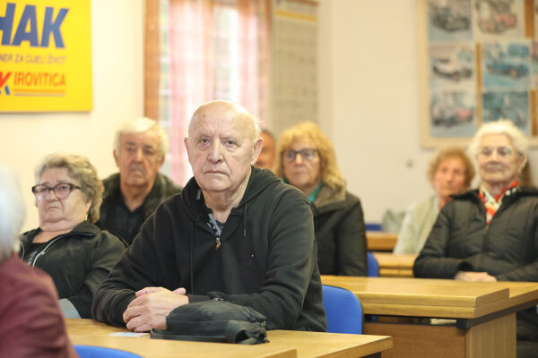 Ankica Pavoković i Stjepan Tepeš najstariji su vozači prijavljeni na natječaj Matice umirovljeničkih udruga VPŽ i HAK-a Virovitica 11 hak vozaci 53
