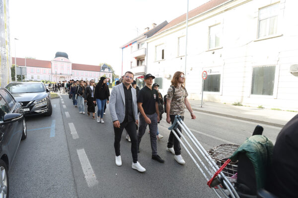 FOTO Pogledajte prizore svečanog mimohoda u povodu 35. obljetnice ustroja 127. brigade HV-a 59 mimohod 127 241