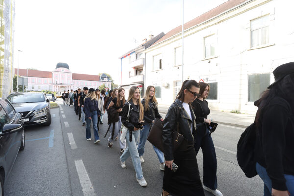 FOTO Pogledajte prizore svečanog mimohoda u povodu 35. obljetnice ustroja 127. brigade HV-a 61 mimohod 127 247