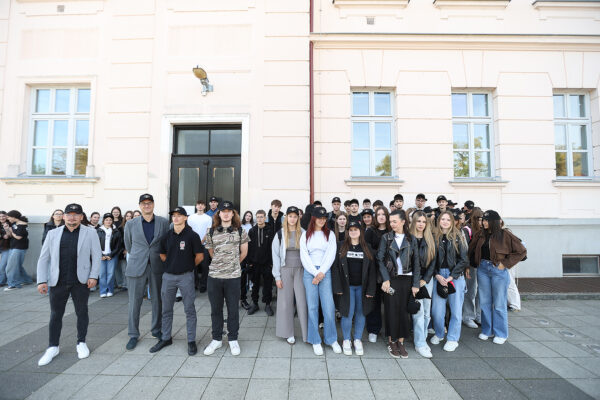 FOTO Pogledajte prizore svečanog mimohoda u povodu 35. obljetnice ustroja 127. brigade HV-a 10 mimohod 127 69