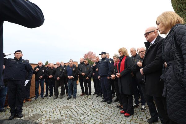 vijenvi svi sveti 52